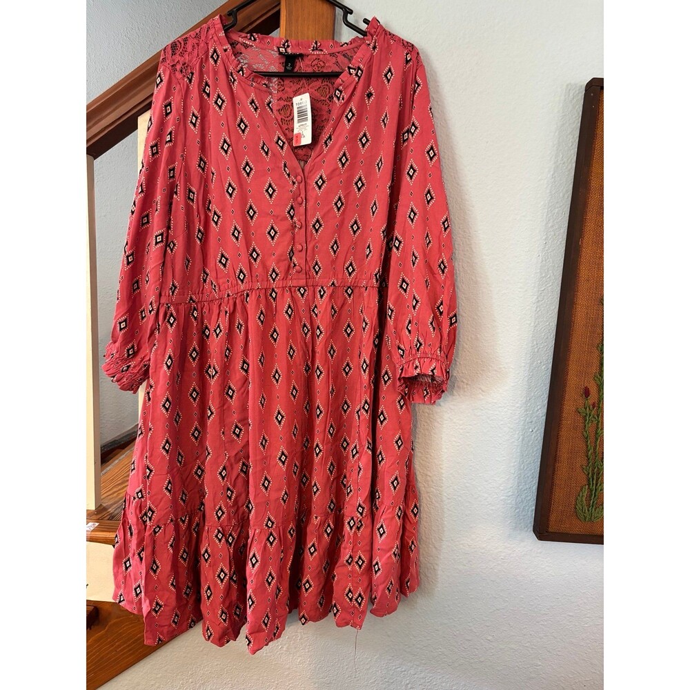 Torrid 2 Pink Diamond Print Crochet Yoke Lace Tiered Mini Dress nwt